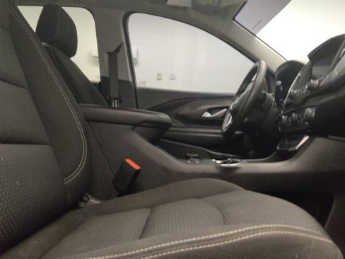 Used 2022 GMC Terrain SLE w/ Driver Convenience Package FWD image 21