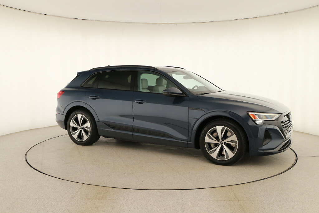 Certified 2024 Audi Q8 e-tron Premium Plus AWD/4WD image 9