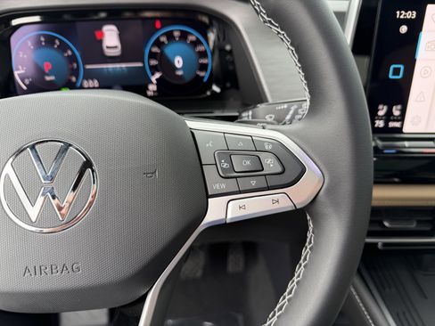 New 2026 Volkswagen Atlas Cross Sport SE AWD/4WD image 17