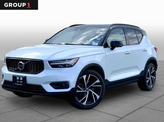 Used 2022 Volvo XC40 T5 R-Design w/ Advanced Package AWD/4WD video 1