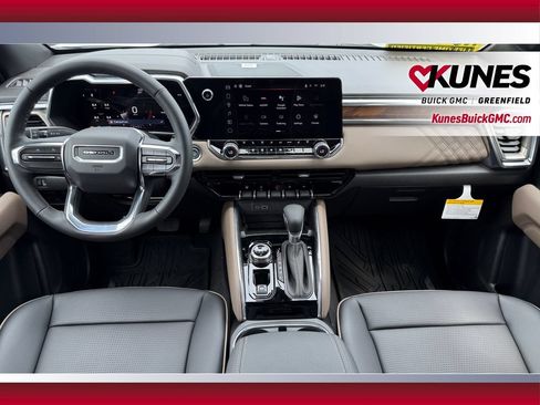 New 2026 GMC Canyon Denali AWD/4WD image 32