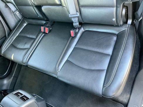 Used 2022 GMC Terrain SLT w/ Infotainment Package II image 29