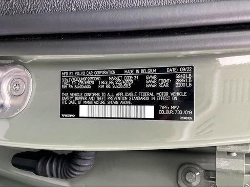 Used 2023 Volvo XC40 Recharge Ultimate image 35