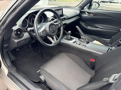 Used 2023 MAZDA MX-5 Miata Sport RWD image 8