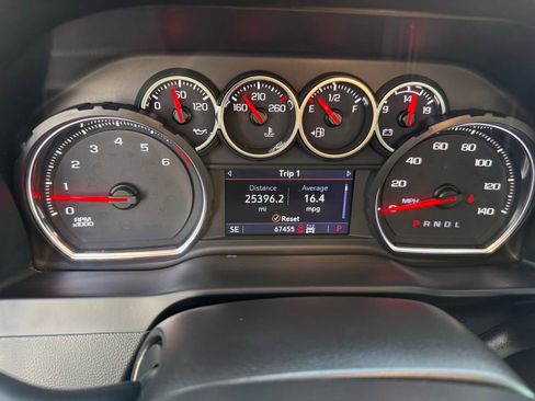 Used 2021 Chevrolet Silverado 1500 LT Trail Boss w/ LT Trail Boss Premium Package image 27