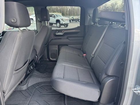 Used 2023 Chevrolet Silverado 1500 LT image 16