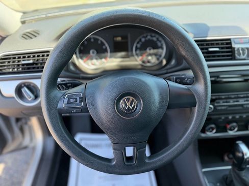 Used 2014 Volkswagen Passat 1.8T S FWD image 15