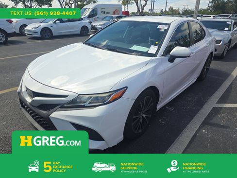 Used 2019 Toyota Camry SE image 1