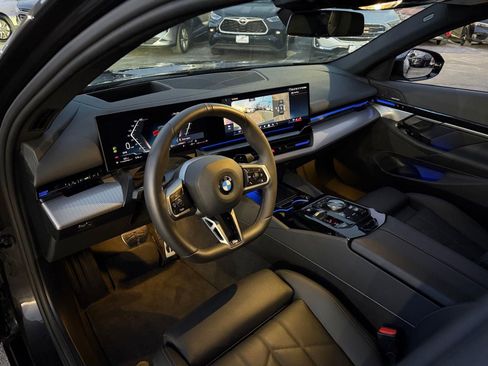 Used 2026 BMW 530i xDrive image 23