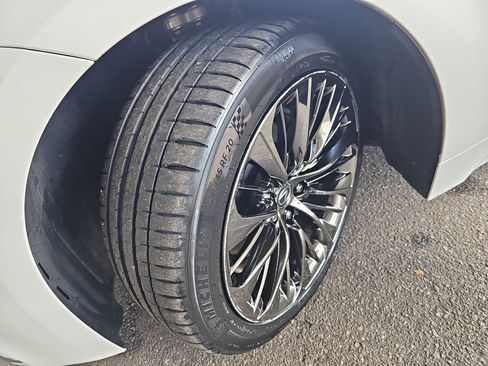 Used 2018 Lexus LS 500 w/ Interior Upgrade Package image 34