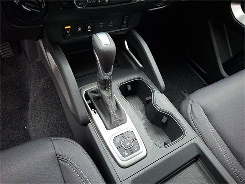 New 2026 Nissan Frontier SV w/ SV Convenience Package image 6