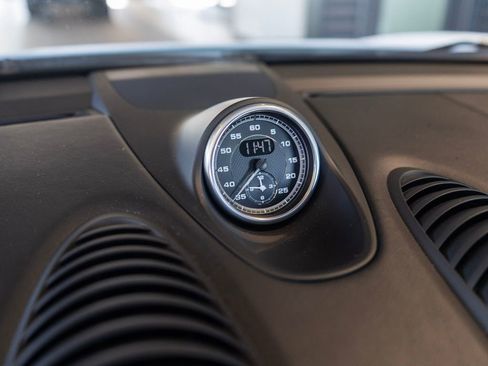 Used 2021 Porsche 718 Boxster Spyder image 20