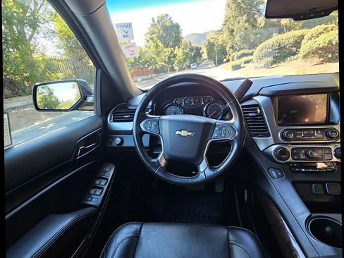 Used 2019 Chevrolet Tahoe LT image 35