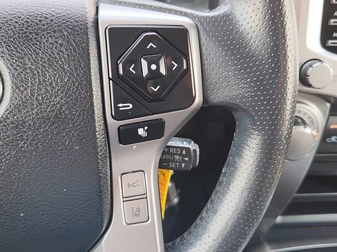 Used 2021 Toyota 4Runner SR5 AWD/4WD image 12