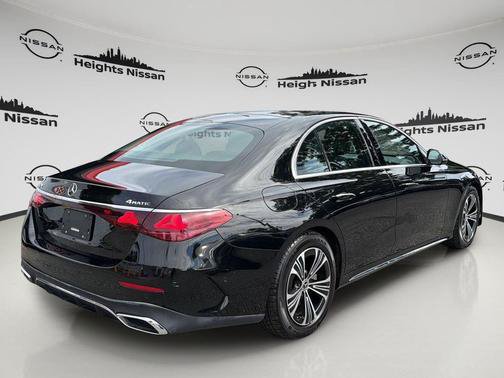 Used 2025 Mercedes-Benz E 350 4MATIC Sedan w/ Winter Package image 5