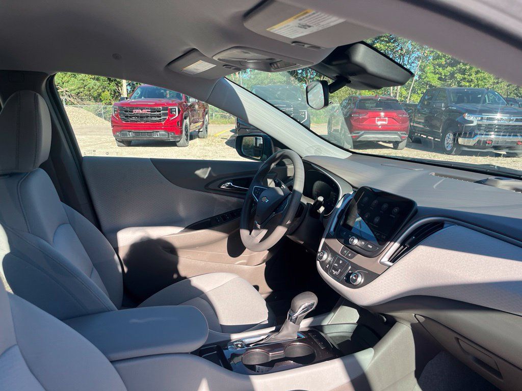 Used 2024 Chevrolet Malibu LS FWD image 36
