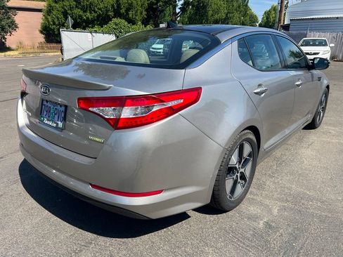 Used 2011 Kia Optima EX w/ Hybrid Premium Technology Pkg FWD image 4