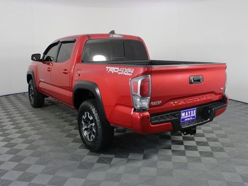 Used 2022 Toyota Tacoma TRD Off-Road image 21