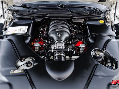 Used 2013 Maserati GranTurismo MC image 18