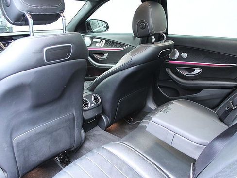 Used 2018 Mercedes-Benz E 300 image 21