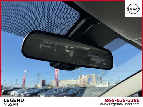 Used 2022 Nissan Versa SV image 30