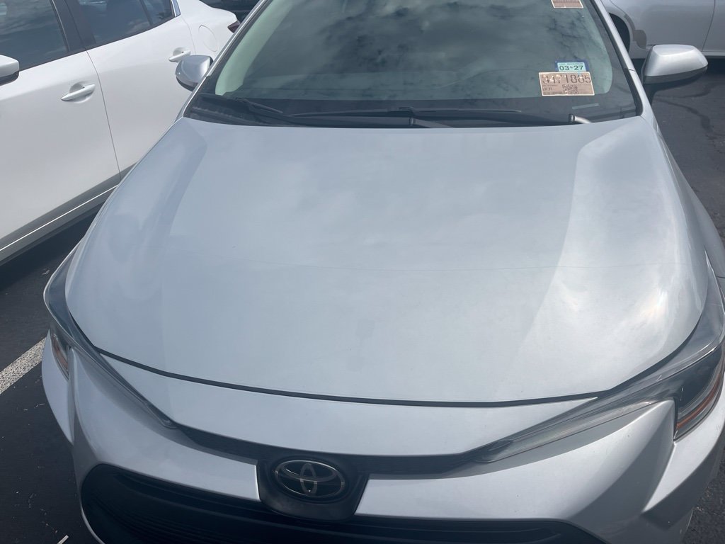 Used 2024 Toyota Corolla LE FWD image 33