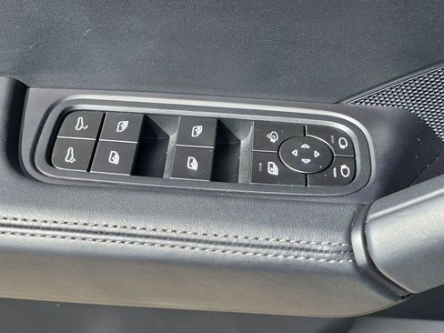 Certified 2024 Porsche Cayenne S image 20