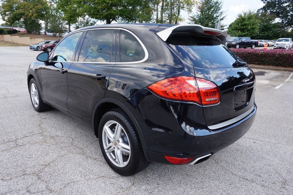 Used 2014 Porsche Cayenne Platinum Edition AWD/4WD image 8