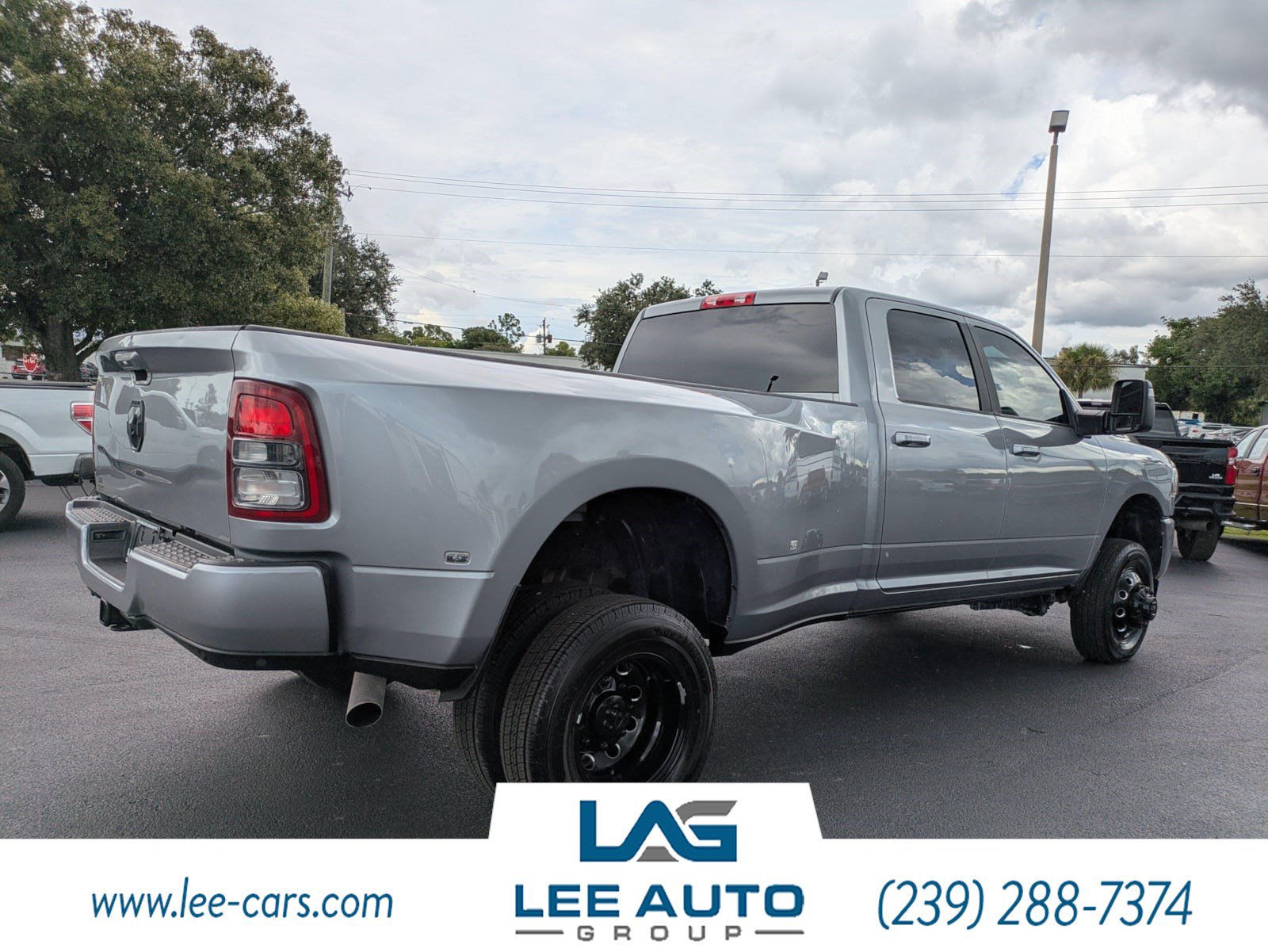 Used 2024 RAM 3500 Big Horn w/ Night Edition AWD/4WD image 3