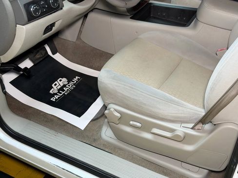 Used 2009 Chevrolet Suburban 2500 LT w/ Skid Plate Package image 33