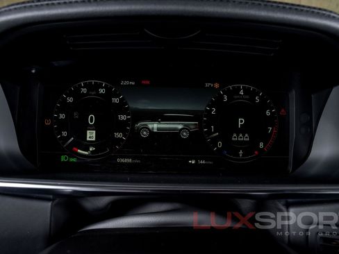 Used 2019 Land Rover Range Rover HSE image 33