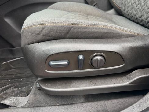 Used 2022 Chevrolet Equinox LT image 14