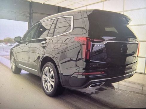 Used 2024 Cadillac XT6 Premium Luxury w/ LPO, Floor Liner Package AWD/4WD image 4