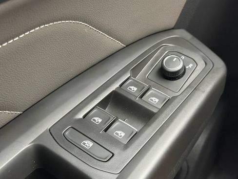 Used 2022 Volkswagen Atlas SE FWD image 28