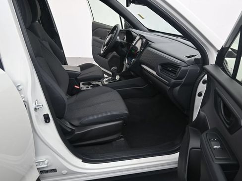 Used 2025 Subaru Forester Premium w/ Convenience Package #1 AWD/4WD image 19