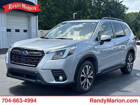 Used 2023 Subaru Forester Limited AWD/4WD image 1