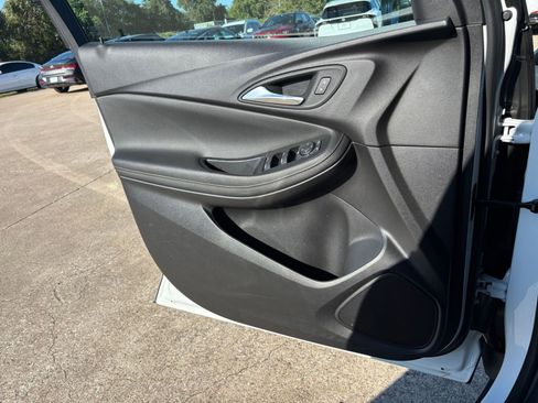 Used 2025 Buick Encore GX Preferred image 20