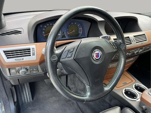 Used 2007 BMW 750i image 24