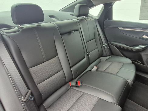 Used 2020 Chevrolet Impala LT w/ LT Convenience Package image 5