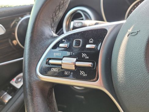 Used 2020 Mercedes-Benz GLC 300 image 33