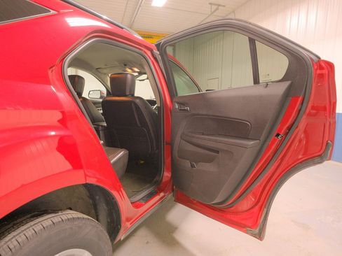 Used 2012 Chevrolet Equinox LTZ image 17
