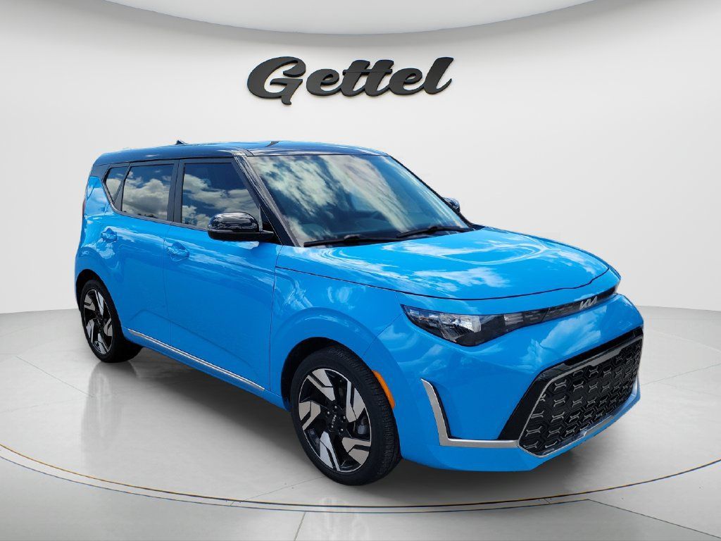 Used 2024 Kia Soul GT-Line FWD image 3