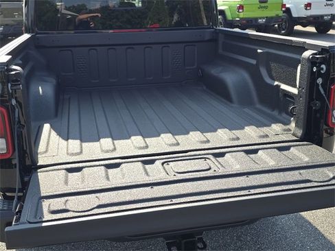 New 2025 Jeep Gladiator Sport image 8