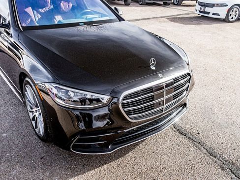 Used 2023 Mercedes-Benz S 580 4MATIC Sedan image 9