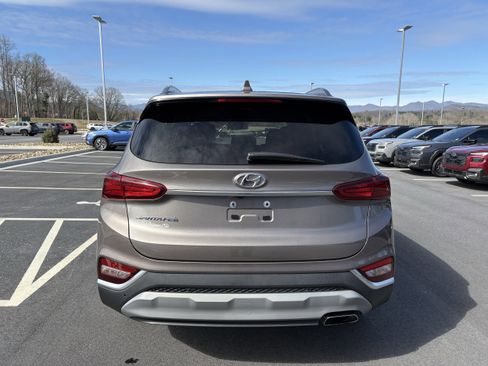 Used 2019 Hyundai Santa Fe SEL image 10