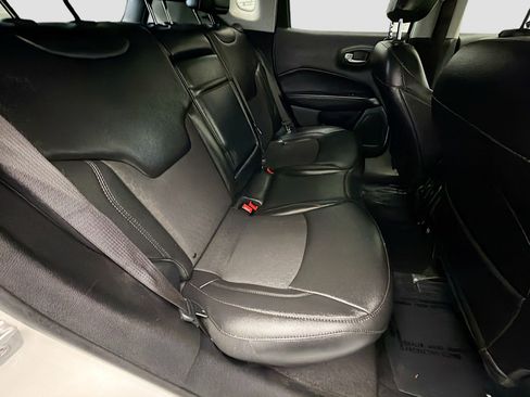 Used 2019 Jeep Compass Altitude image 14