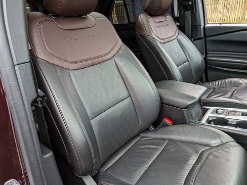 Used 2022 Ford Explorer Platinum w/ Equipment Group 601A image 39