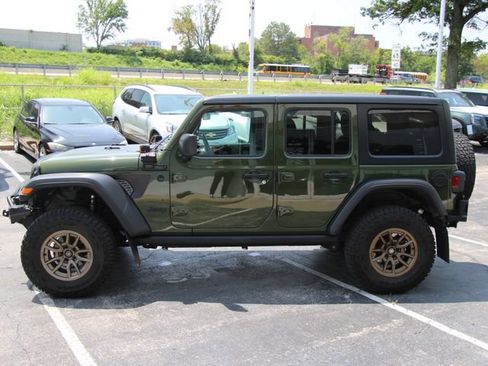 Used 2021 Jeep Wrangler Unlimited Sport AWD/4WD image 2