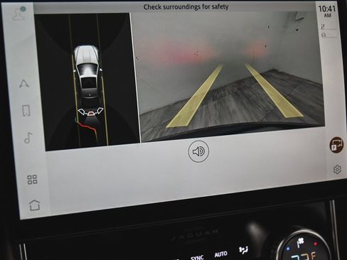 Used 2023 Jaguar XF R-Dynamic SE image 18