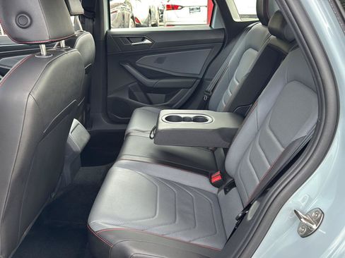 Used 2025 Volkswagen Jetta GLI Autobahn FWD image 26